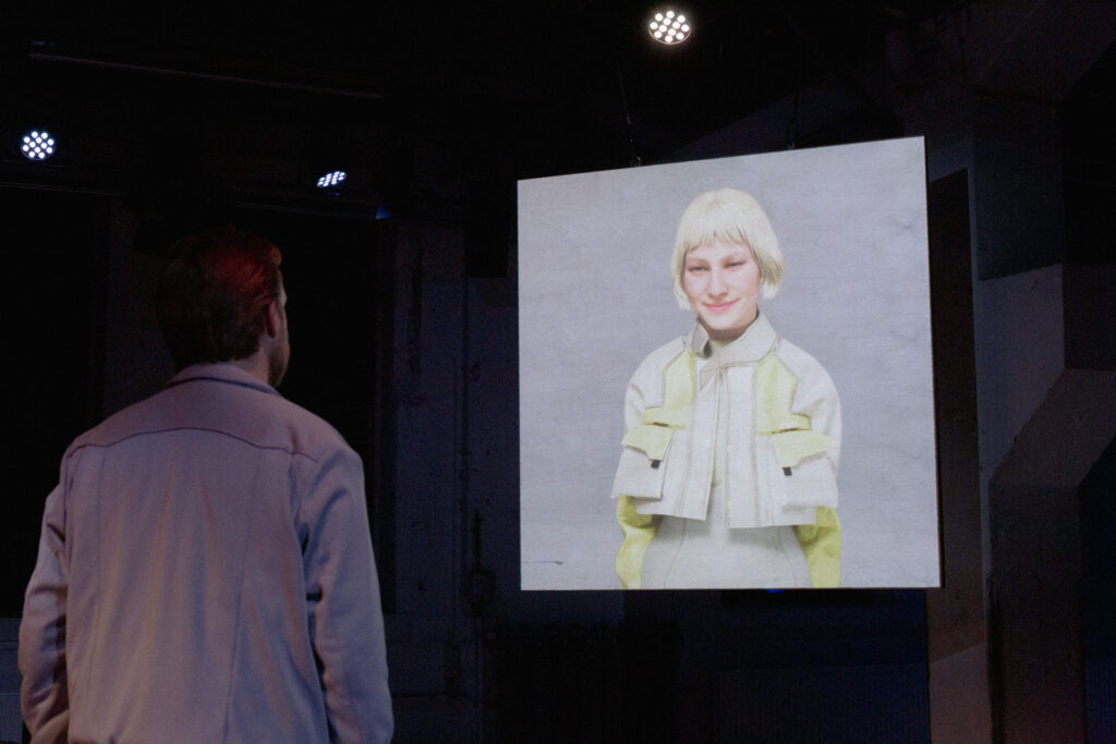 Szenenfoto "Hope" - Hardy Emilian Jürgens und Avatar